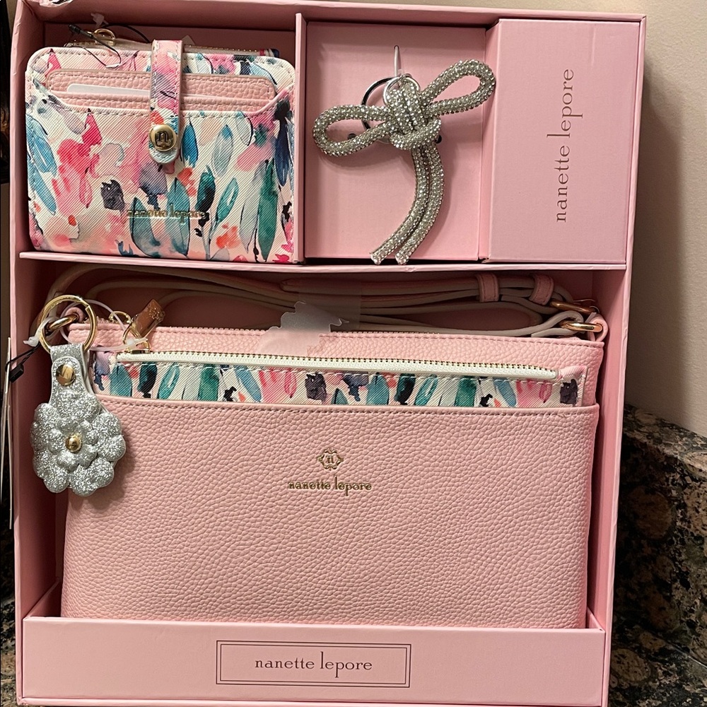 Nanette Lepore Pink and Multicolor 6 Piece Boxed Gift Set Retail 128.00 NWT